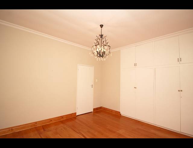 4 BEDROOM HOUSE FOR SALE IN HARTENBOS CENTRAL